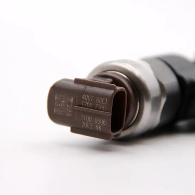 095000-6363 095000-6364 095000-6366 8-97609788-3 inyector de combustible 100% para las obras 4HK1 6HK1